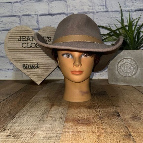 Peter Grimm 100% Wool Western Boho Hat Tan
One size - Picture 6 of 8